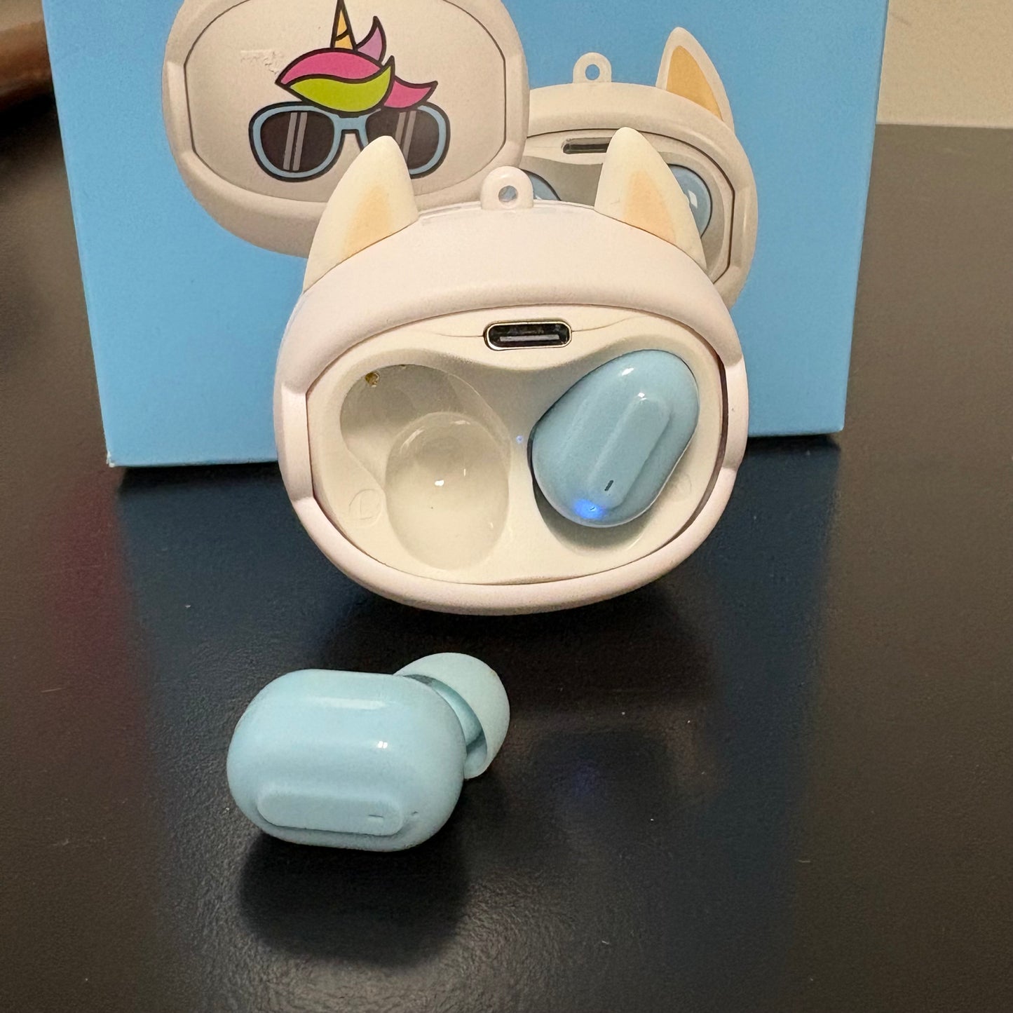 Unicorn Face Changing Earbuds