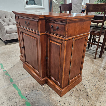 Howard Miller Shiraz Wine & Spirits Cabinet