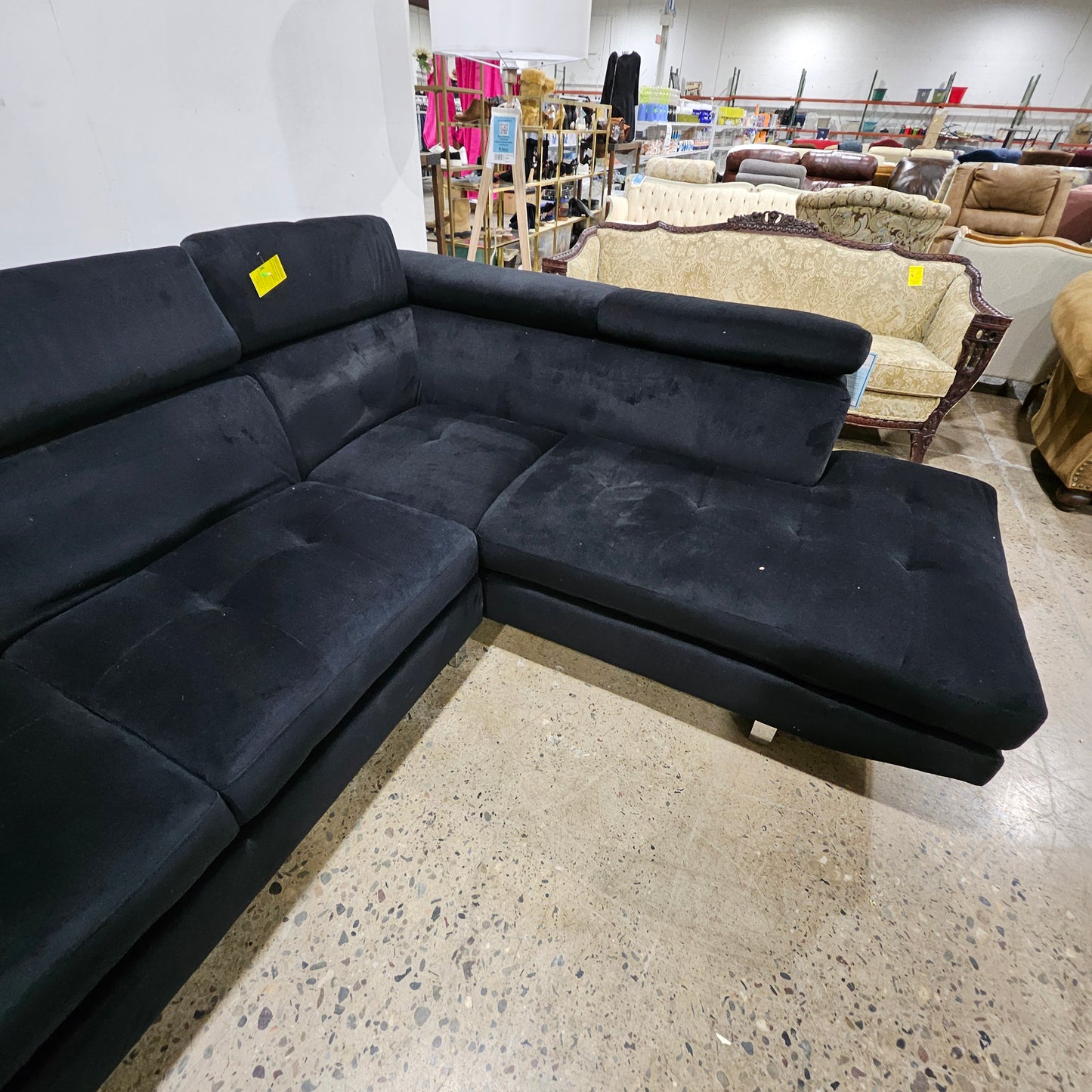 Furniture of America Berguin Fabric Right Facing Sectional