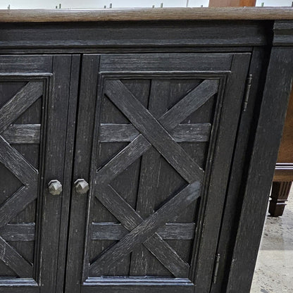 Cabinet or Server with 3 Doors and Lattice Design