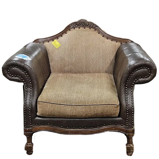 Traditional Western Leather Chair