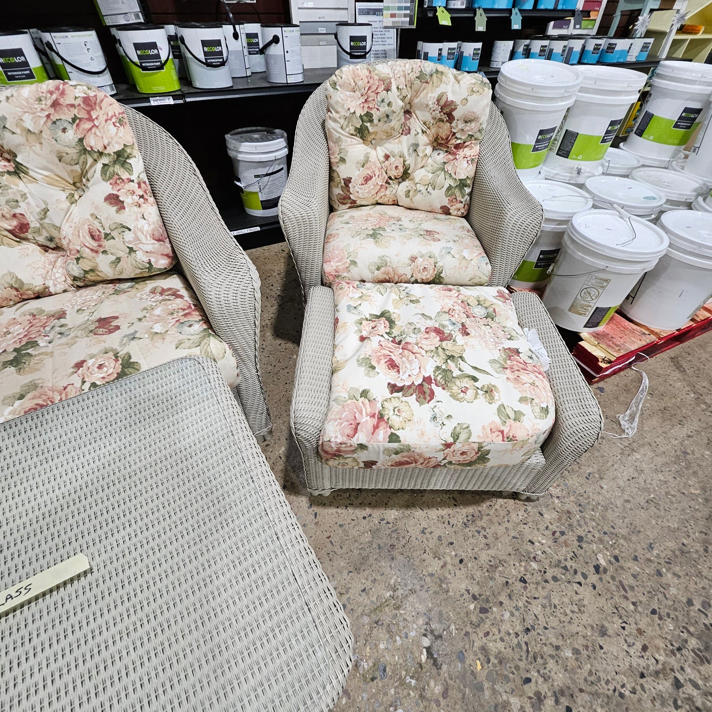 6 Piece Wicker Set with cushions