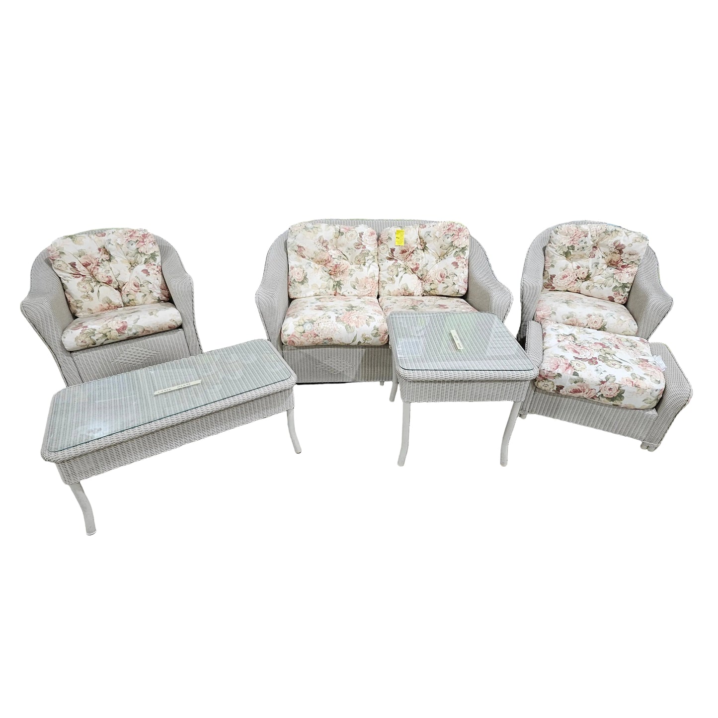 6 Piece Wicker Set with cushions