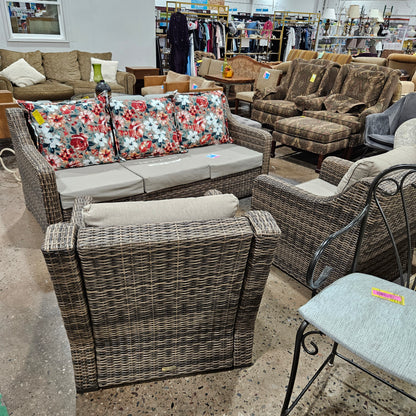 Better Homes and Gardens Hawthorne Park 3-Piece Sofa Outdoor Seating Set