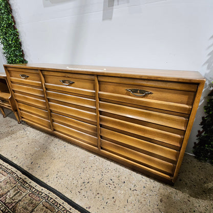 Vintage Mid Century Dresser by American of Martinsville