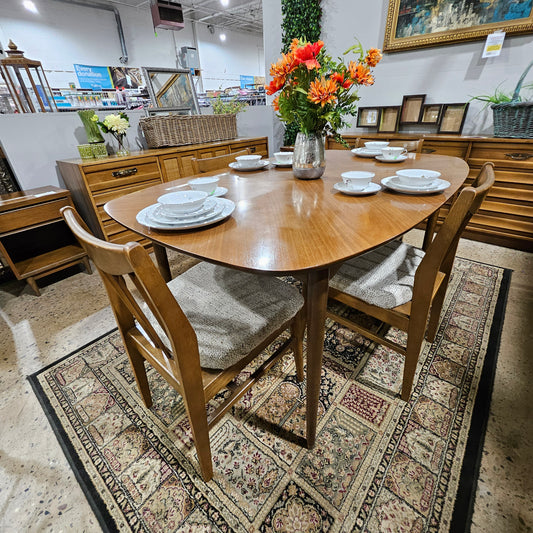 Drexel Mid Century Modern Dining Table with 5 Chairs