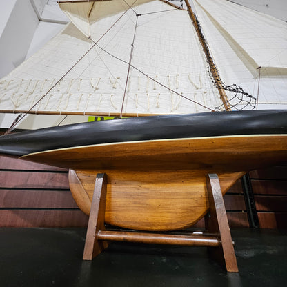 Authentic Models Americas Cup Yacht Columbia 1901, French Finish