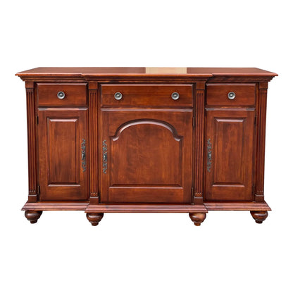 21st Century Nichols & Stone Traditional Maple Country Estates Credenza