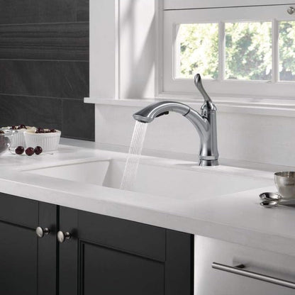 Delta Linden Single Handle Pull-Out Kitchen Faucet