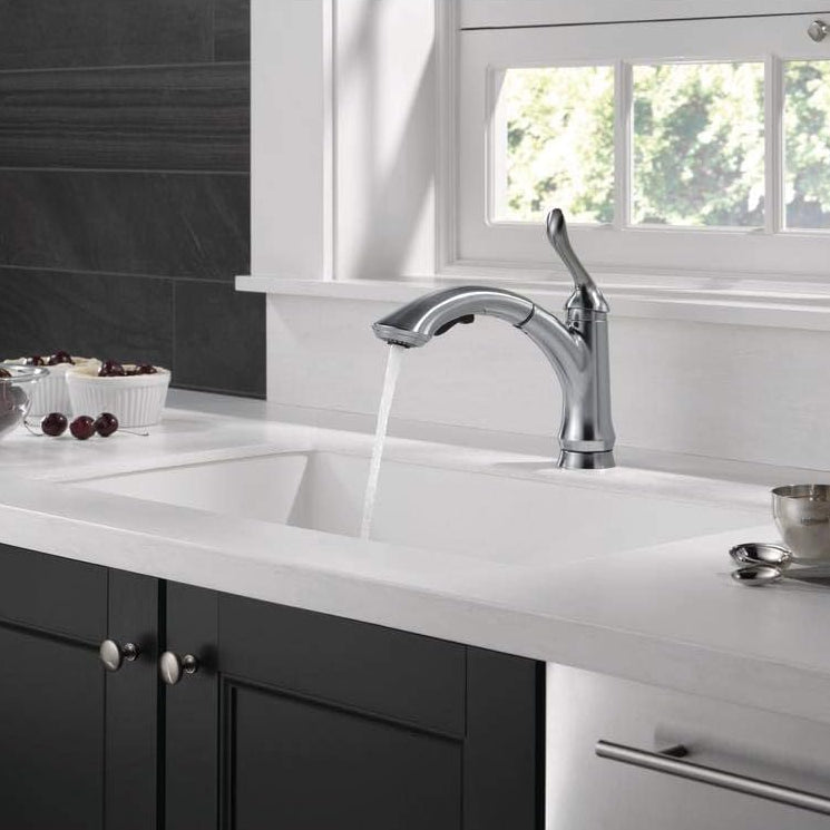 Delta Linden Single Handle Pull-Out Kitchen Faucet