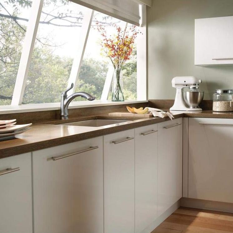 Delta Linden Single Handle Pull-Out Kitchen Faucet