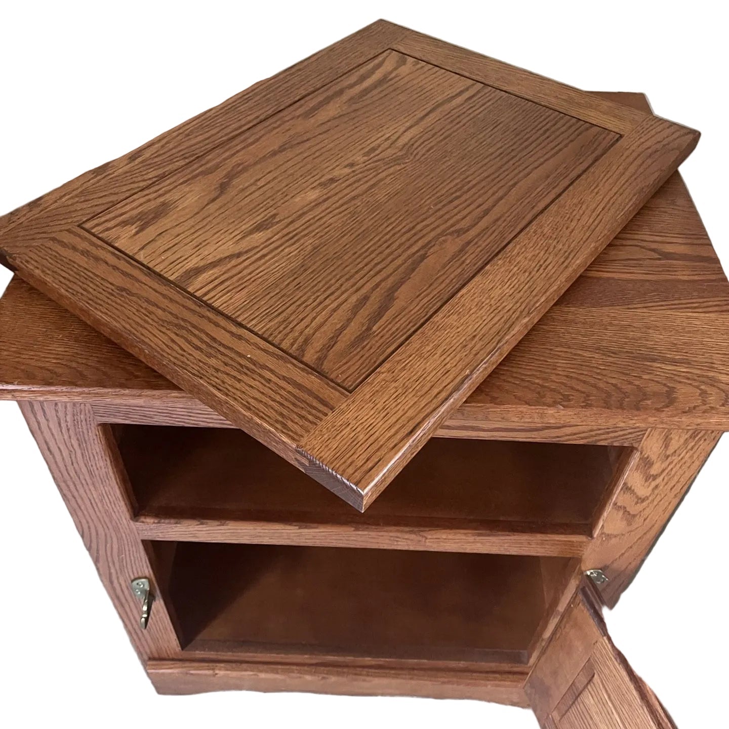 White Clad Table Stand