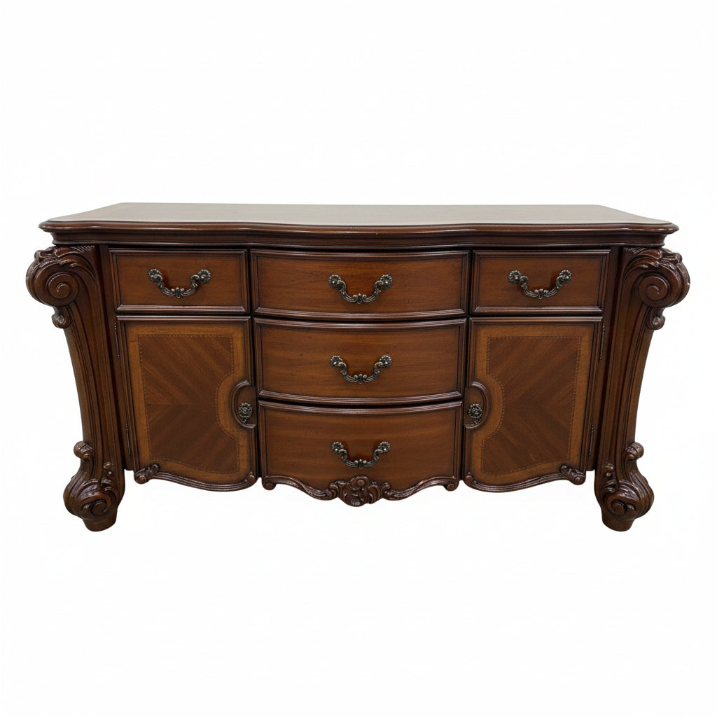 Acme Vendome Traditional Dresser