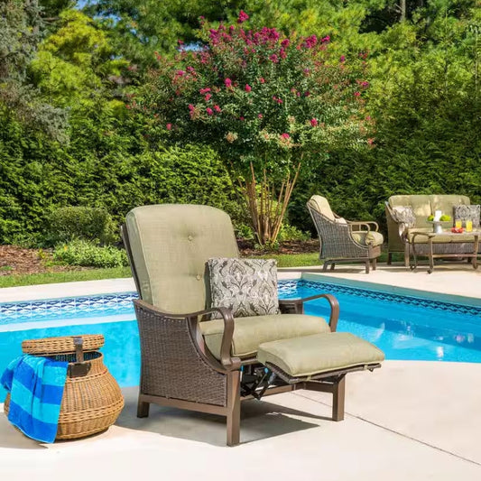 Hanover Ventura Reclining Wicker Outdoor Lounge Chair
