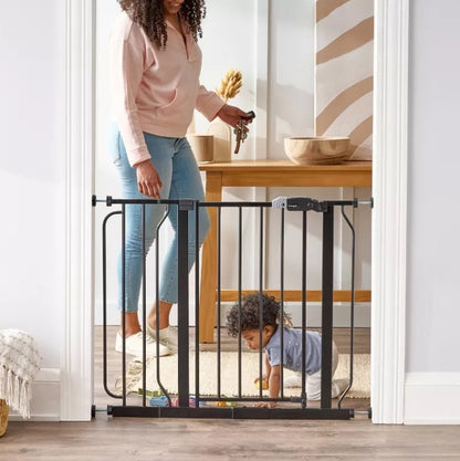 Regalo Easy Step Metal Walk Through Gate - White