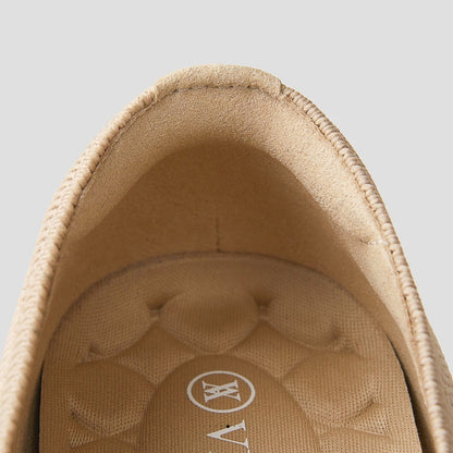 VIVAIA Pointed-Toe Aria Wedge Pro