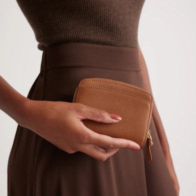 (New with Tags) Quince Italian Pebbled Leather Compact Wallet