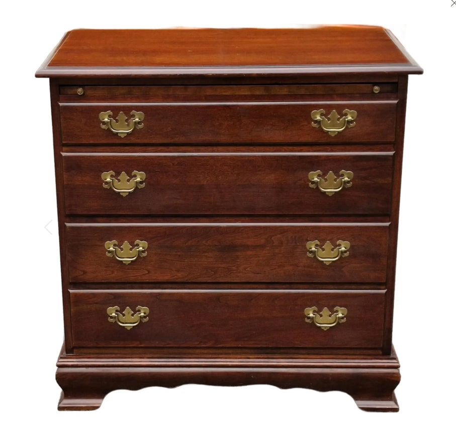 Chippendale Style Mahogany Bachelor Chest