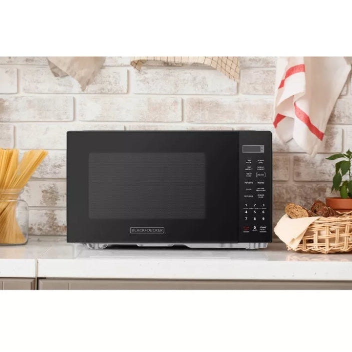 (New) BLACK+DECKER 0.9 cu ft Microwave Black