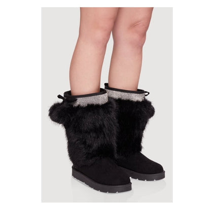 Women's Trendy Faux Fur Lined Faux Suede Pom Pom Detail Booties