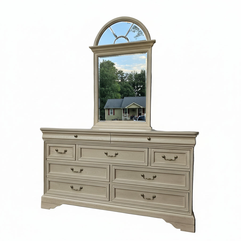 Chez Michelle Dresser and Mirror