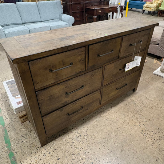 Home Elegance Dresser