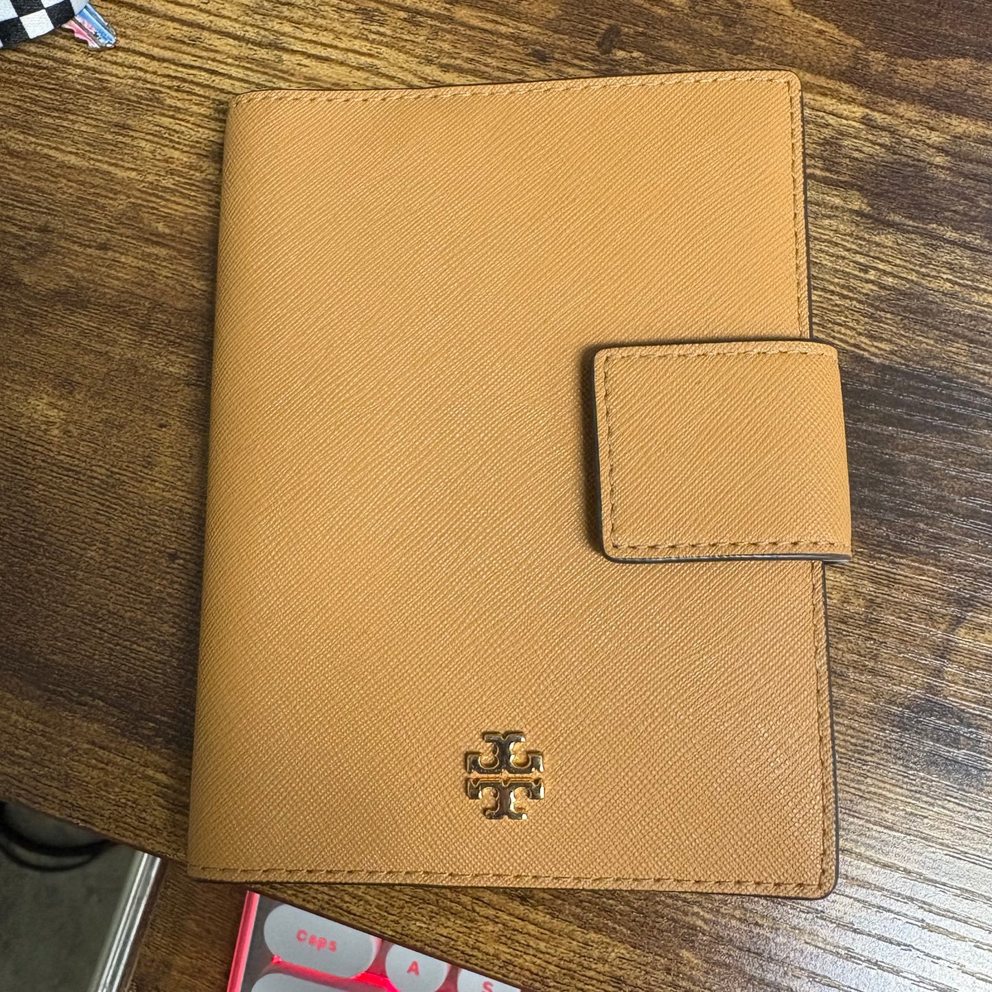 Tory Burch Snap Passport Case