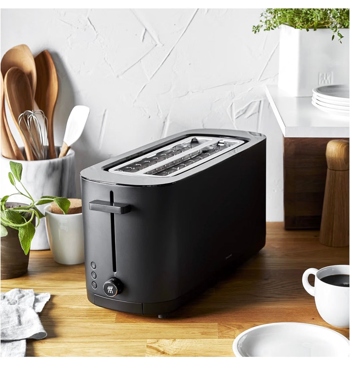Zwilling Enfinigy 4 Slice Long Slot Toaster, Extra Wide 1.5 Inch Slots, Fits Bagels, Artisan Bread & Pastries - Conststant Toasting, Every Time Cool Touch Exterior for Safety (New in Box)