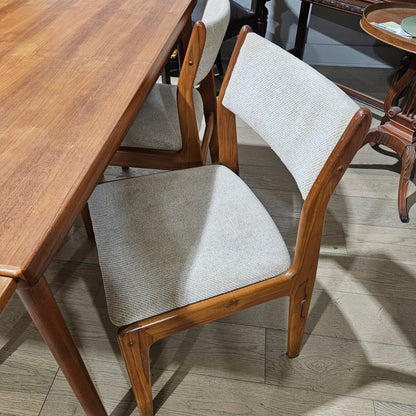 Vintage Teak Table w/Hidden Leaves and 4 Chairs