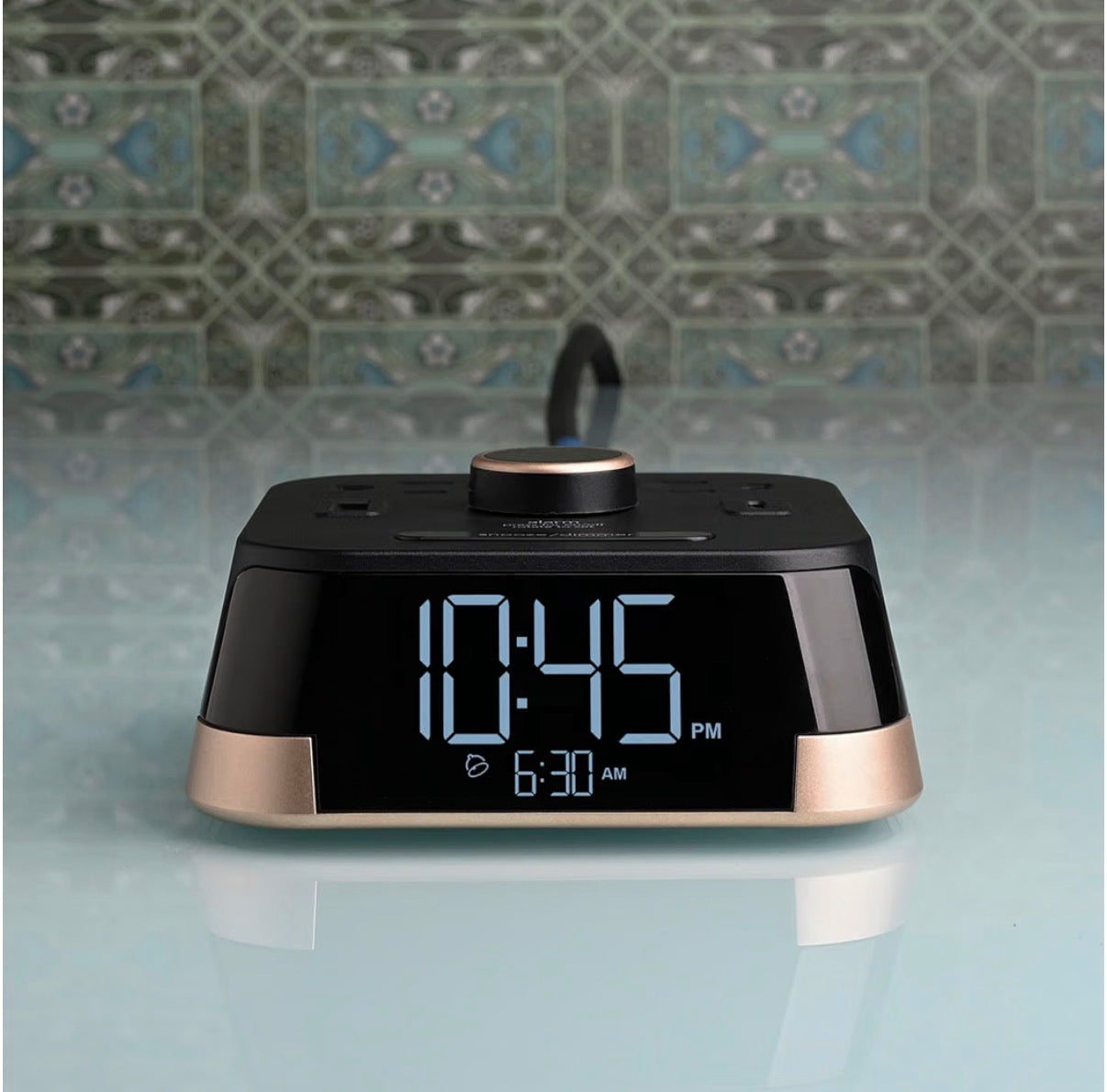 Brandstand CubieTime - User friendly & convenient alarm clock charger