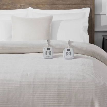 Brookstone Twin Heated Chenille Knit Blanket