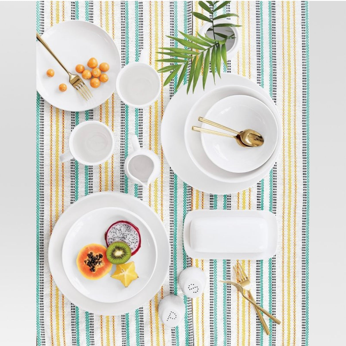 Threshold 16 piece Porcelain Coupe Dinnerware Set - White