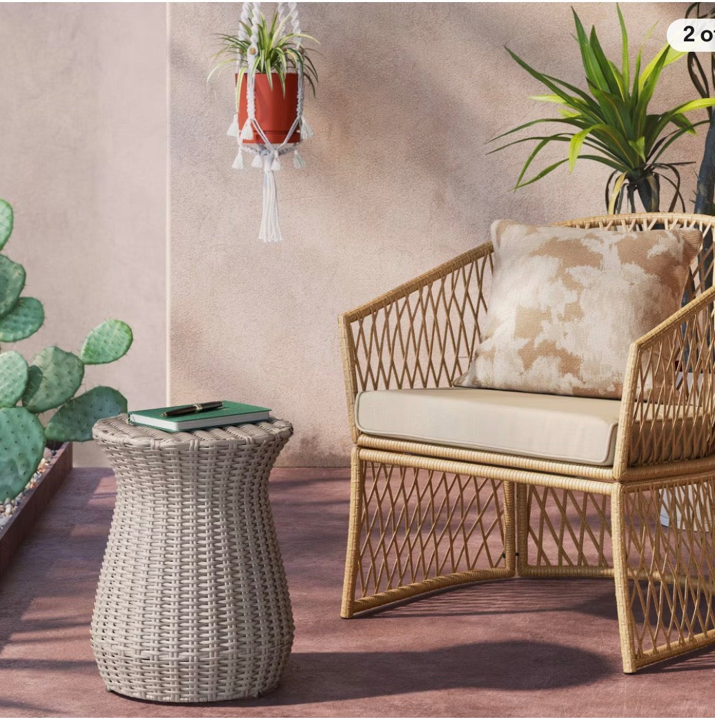 Wicker Round Monochromatic Rope Accent Patio End Table (Tan) (New)