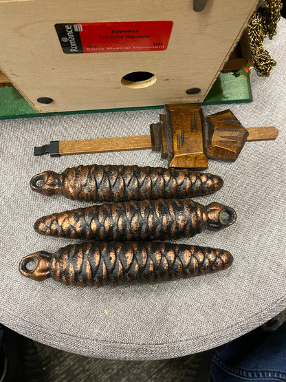 Edelweiss Der Fröhliche Wanderer Romance Cuckoo Clock Swiss Musical Movement