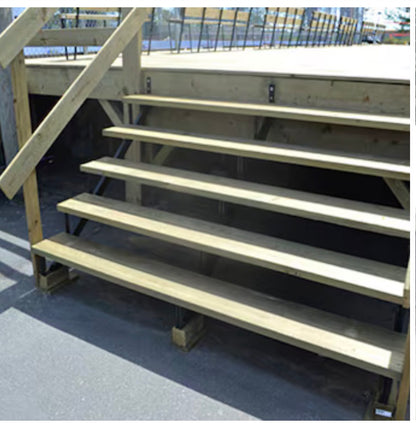 Pylex Steel Stair Stringer Black 5-Steps Steel Outdoor Stair Stringer (New in Box)