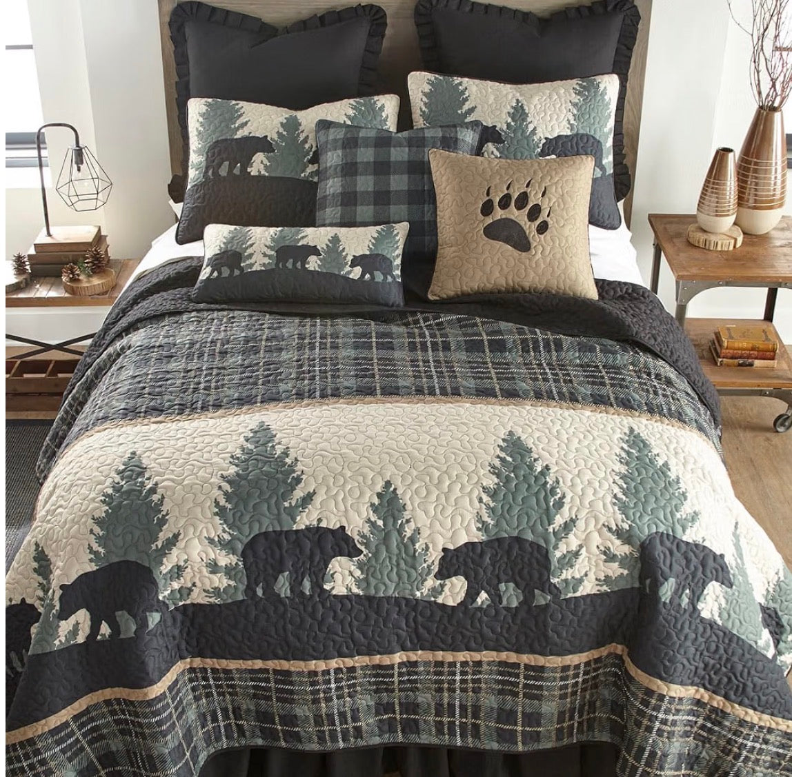 Black Forest Decor Timberland Plaid Bear Quilt - King -Machine Washable 110 inch W X 96 inch L