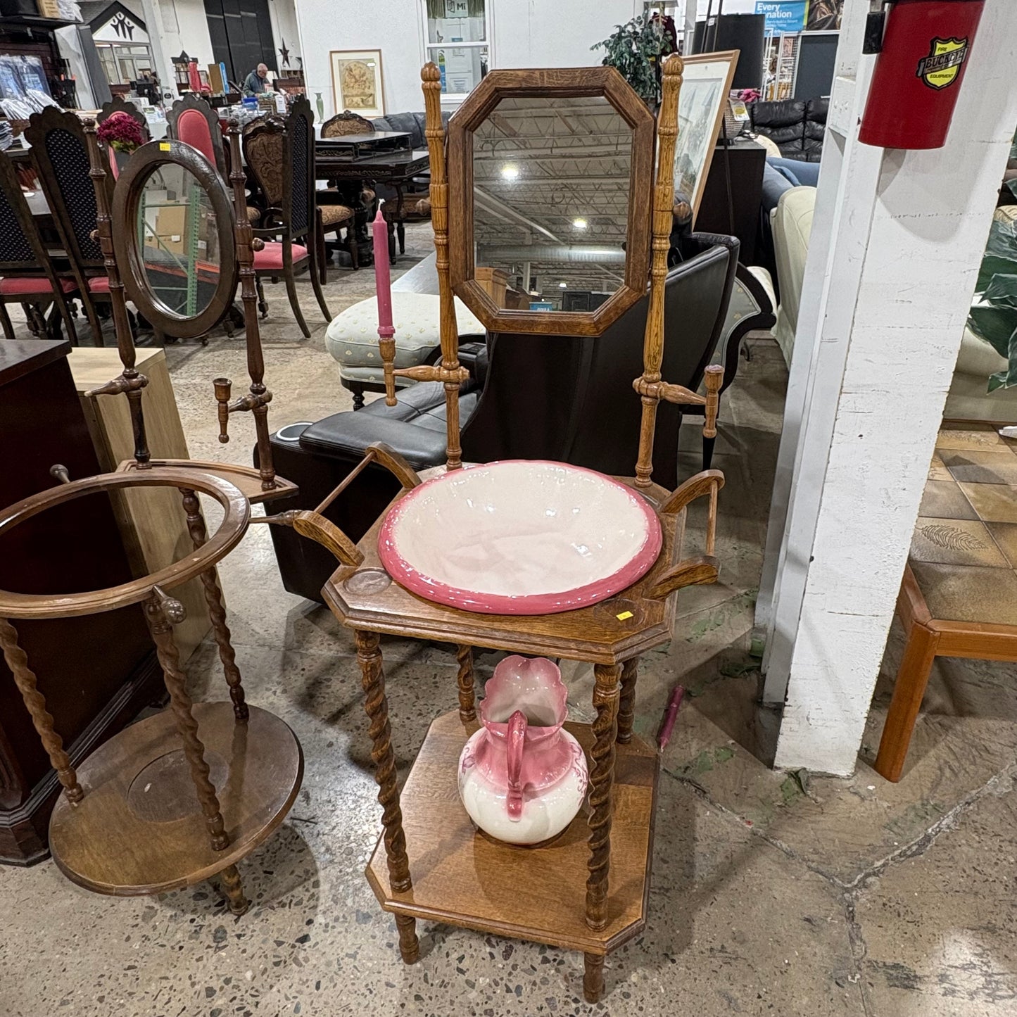 Vintage Wash Basin and Pitcher