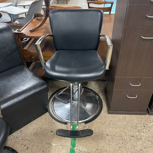 Salon Chair