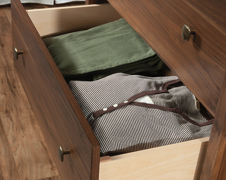 4-Drawer Dresser Chest in Grand Walnut