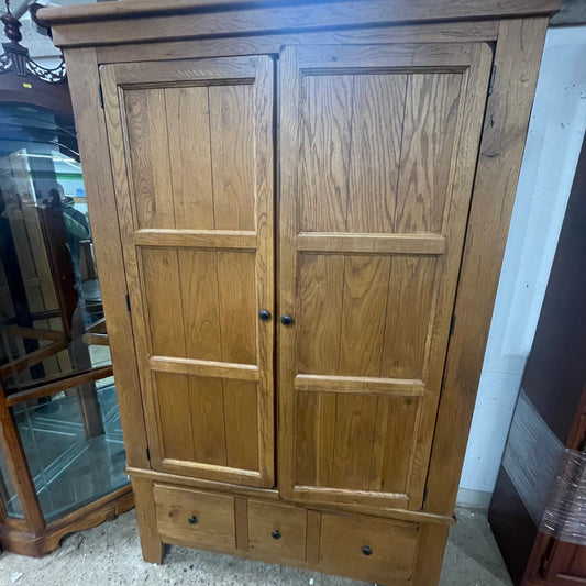 Wooden Wardrobe With Drawers