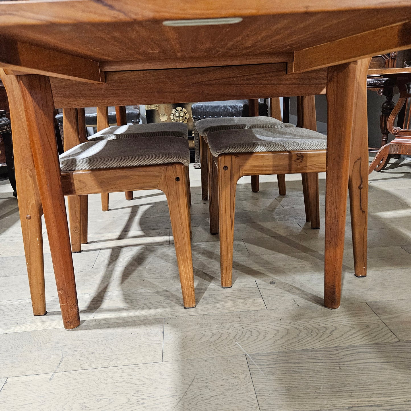 Vintage Teak Table w/Hidden Leaves and 4 Chairs