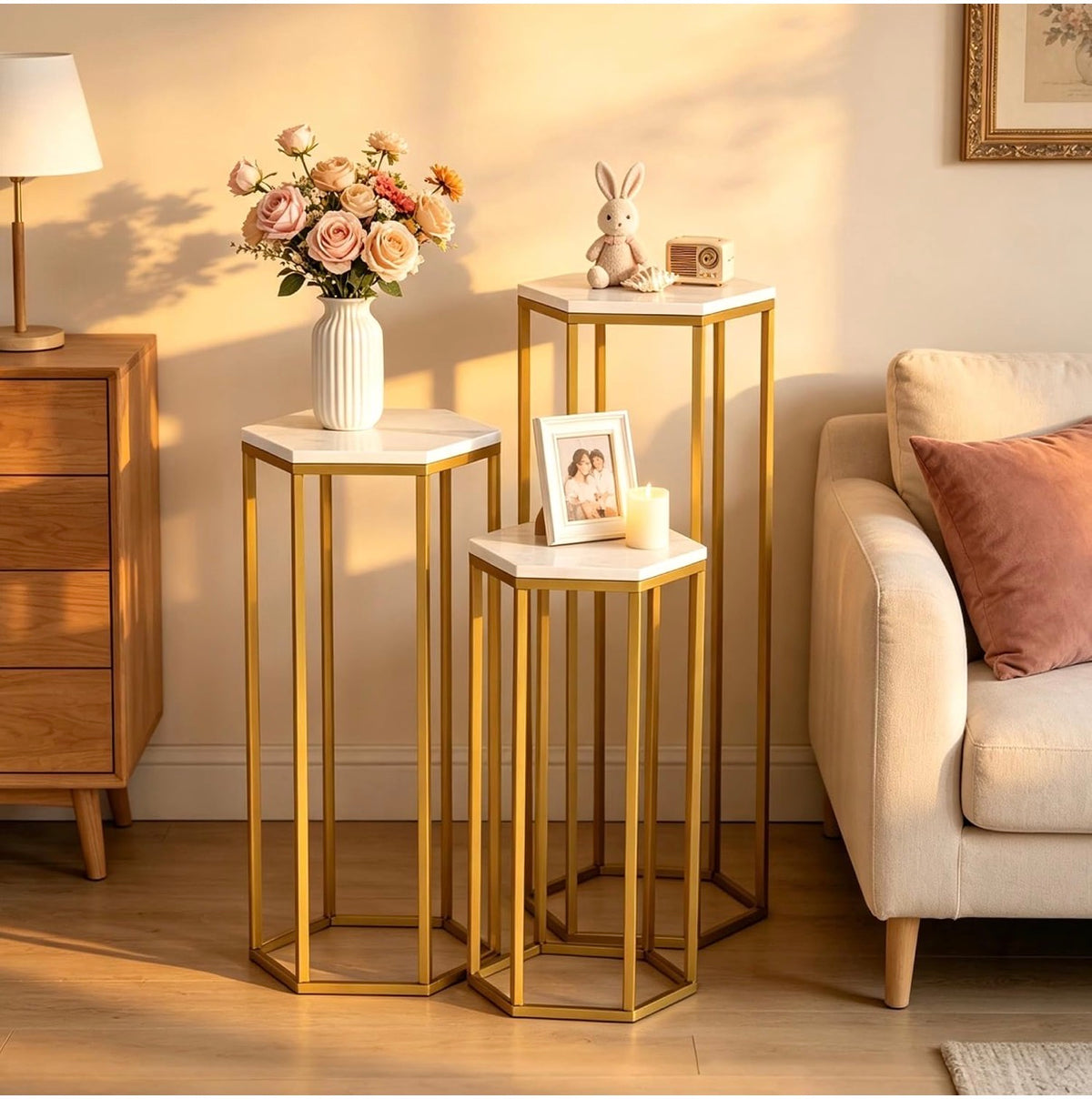 Urban Deco Cylinder Stand for Party, Set of 3 Gold Hexagon Pedestal Stands Metal Cylinder Pedestal Stand with Wooden Marble-Look Top, for Wedding, Party, Party (New in Box)