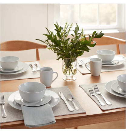 16 Piece Porcelain Dinnerware Set, Microwave and Dishwasher Safe, Service for 4, Plates, Bowls and Mugs (White) (New in Box)