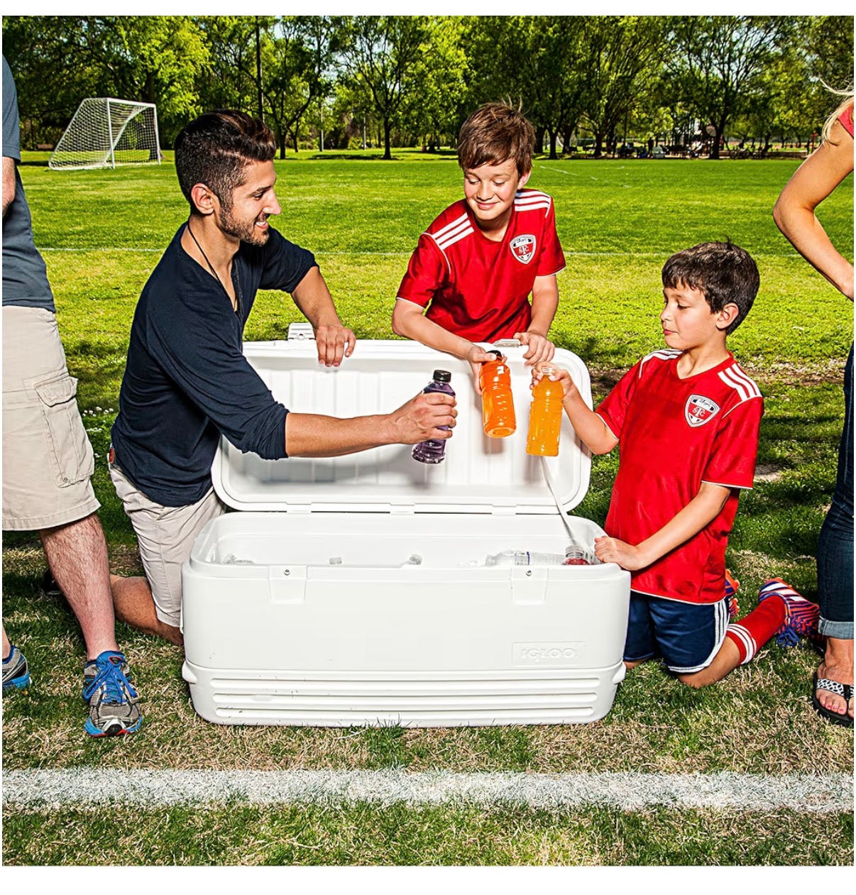 Igloo Hard Cooler Polar & Party Bar Series Insulated Ice Chests (White) (New in Box)
