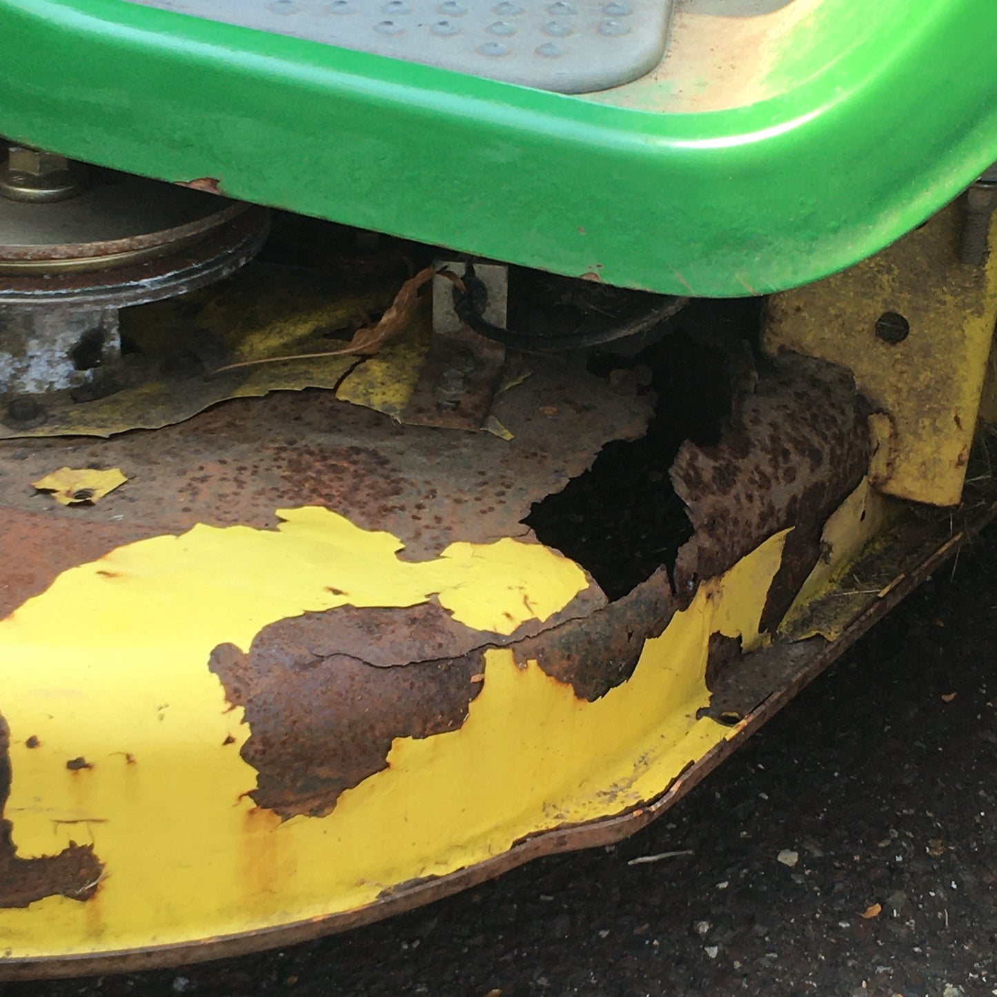 John Deere Riding Mower