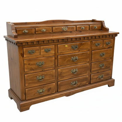 Link-Taylor Pilgrim Pine Dresser