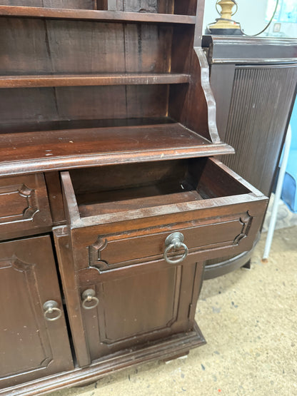 Vintage Style Trinket Shelf/Curio Cabinet (In Good Used Condition)