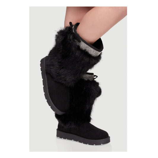 Women's Trendy Faux Fur Lined Faux Suede Pom Pom Detail Booties