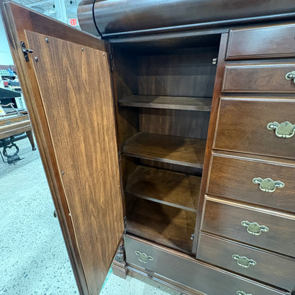 Mahogany Mirrored Dresser