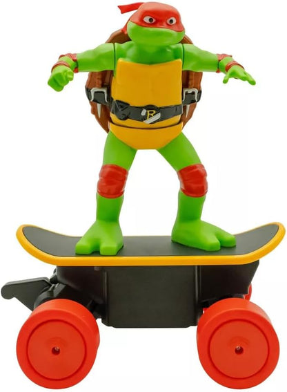 Teenage Mutant Ninja Turtles Raphael Cowabunga Skate RC - Imitates Real Skate Tricks - 2.4 GHz Remote Control - Ages 5+